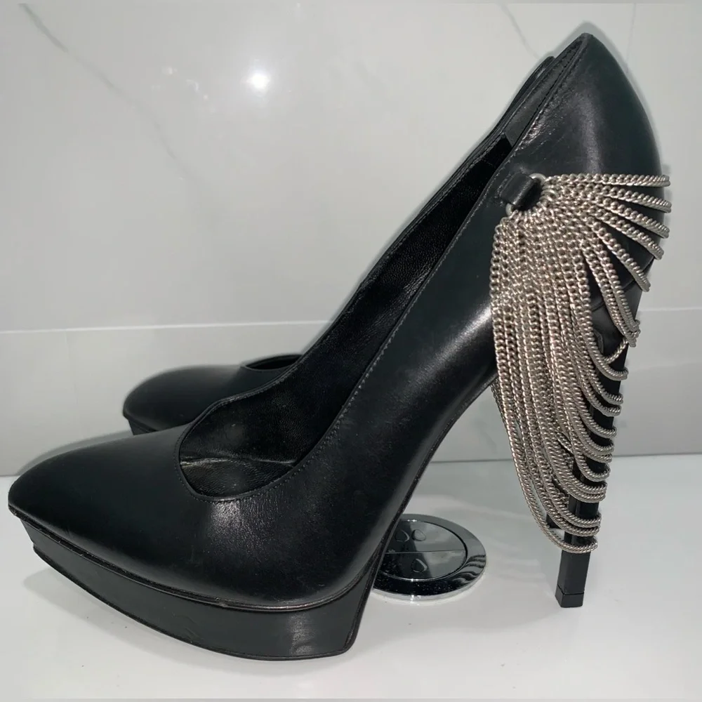 Yves Saint Laurent YSL Janis pointy toe Black chain platform pump 37 7 AUTHENTIC